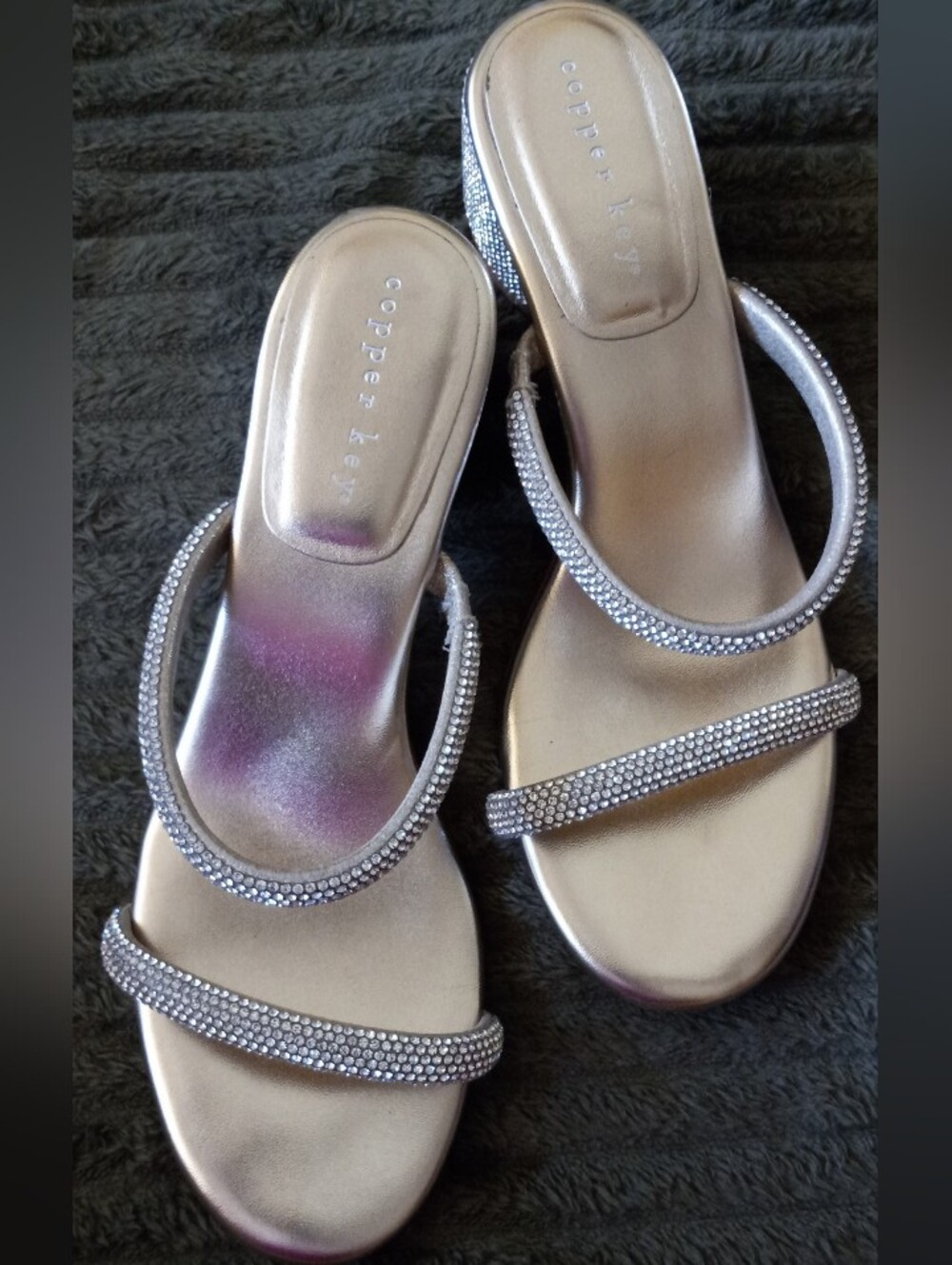 7.5M Copper Key Gold/Crystal Rhinestone Slide Sandals
